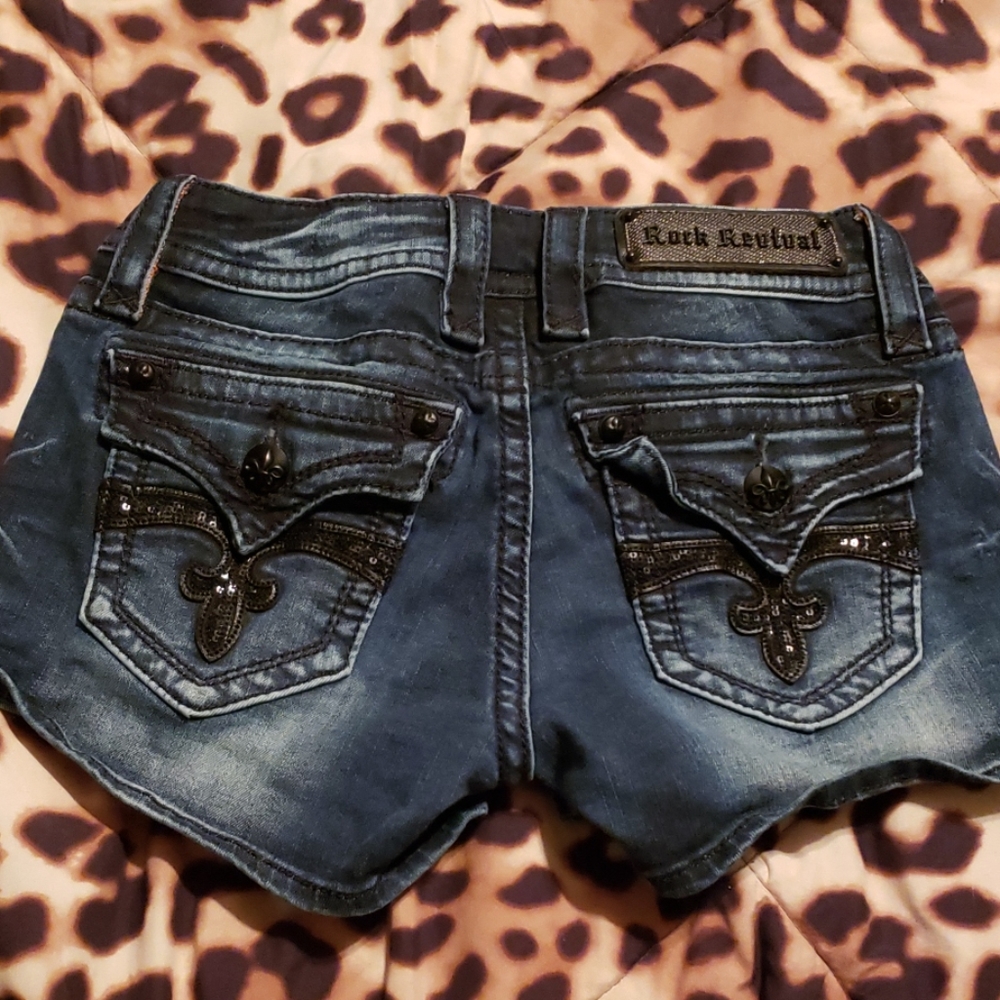 Rock Revival shorts Size 26